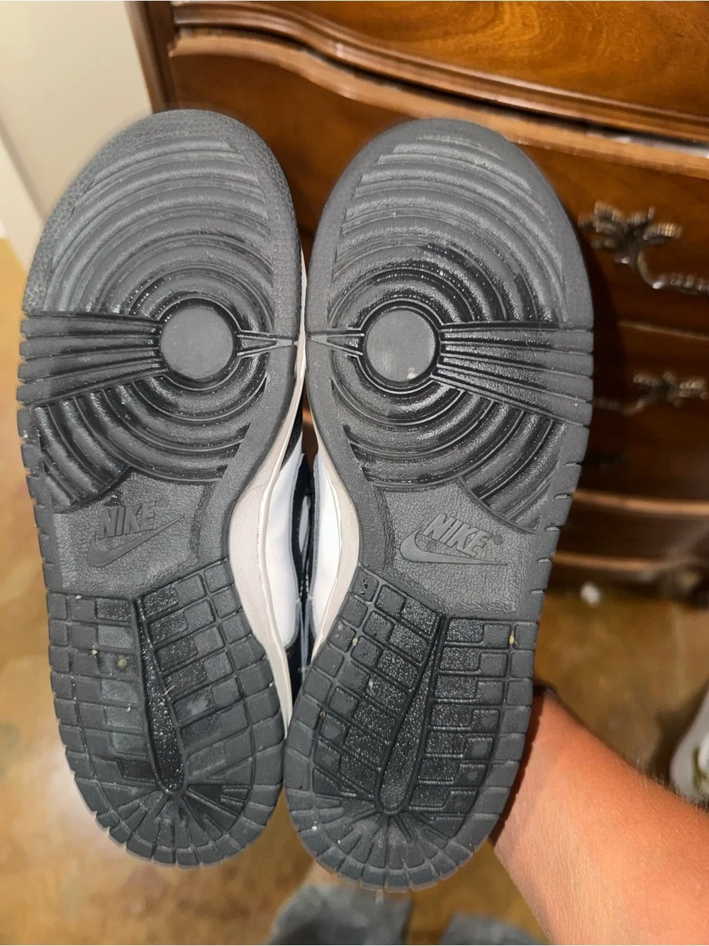 NIKE DUNK LOW “PANDA” BLACK/WHITE STYLE CW-1590-100 SIZE 6Y